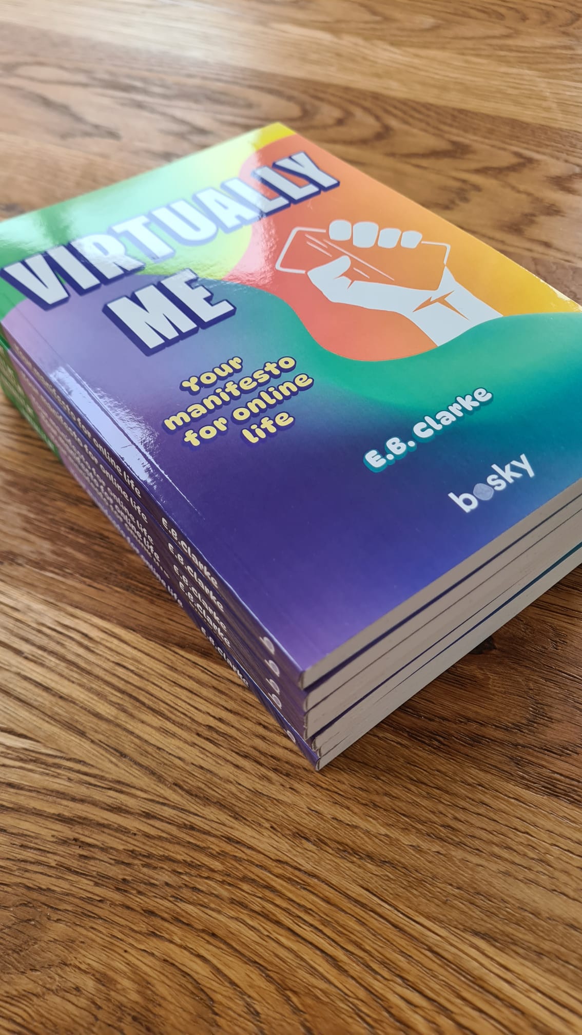 Virtually Me: Your manifesto for online life (Publishing 22 Jan 2026 AVAILABLE NOW)
